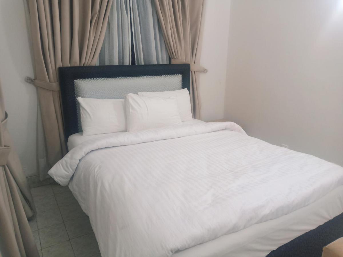 Royal Grace Guest House Islamabad Eksteriør billede