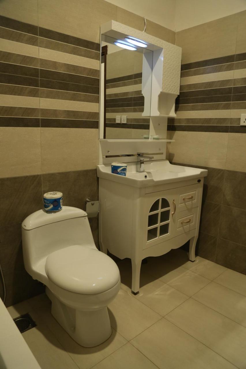 Royal Grace Guest House Islamabad Eksteriør billede